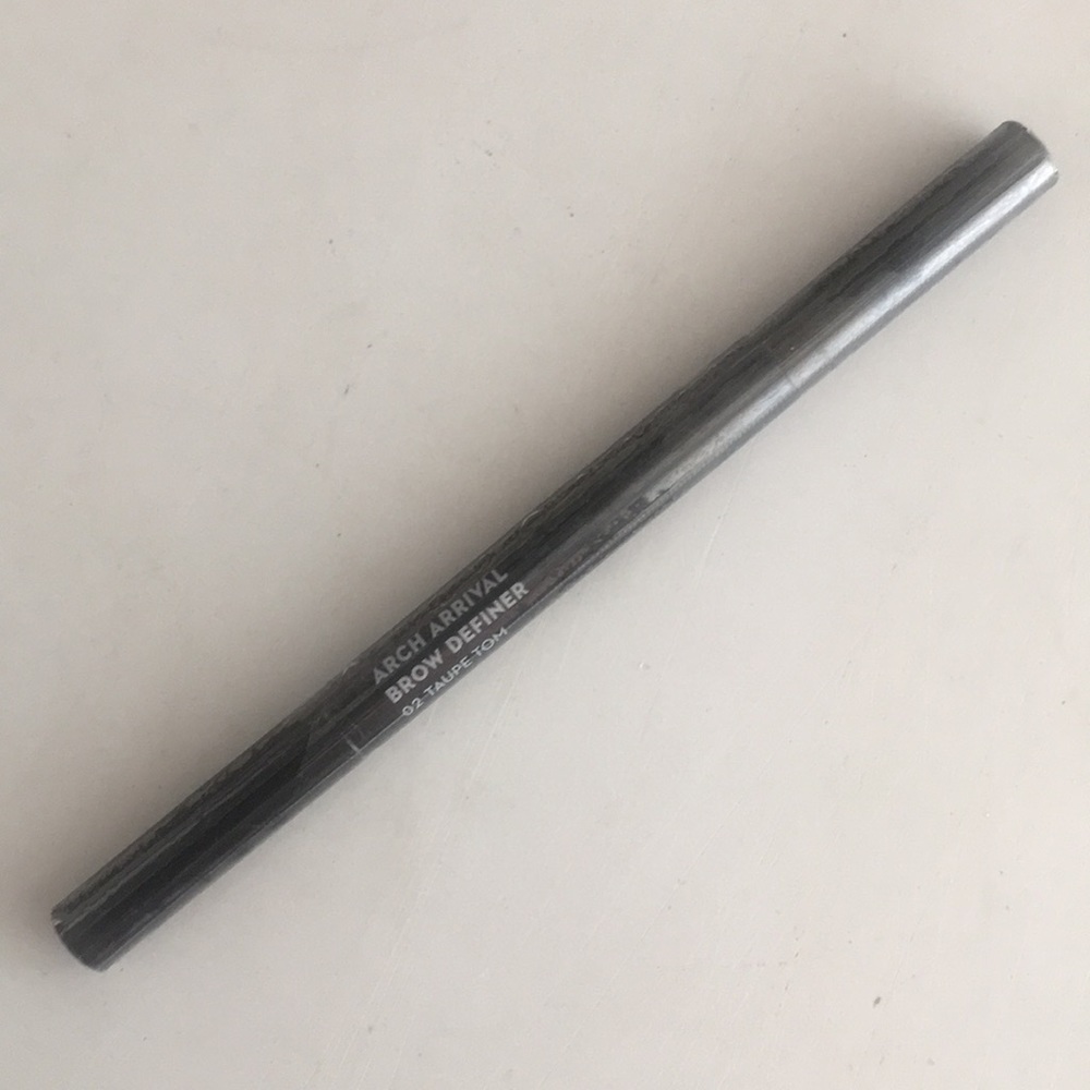 SUGAR Arch Arrival Brow Definer in 02 Taupe Tom